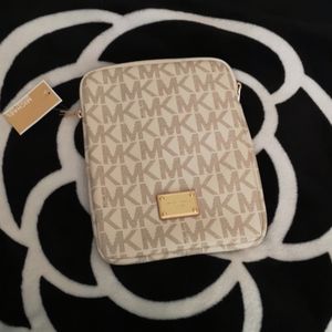Michael kors ipad case